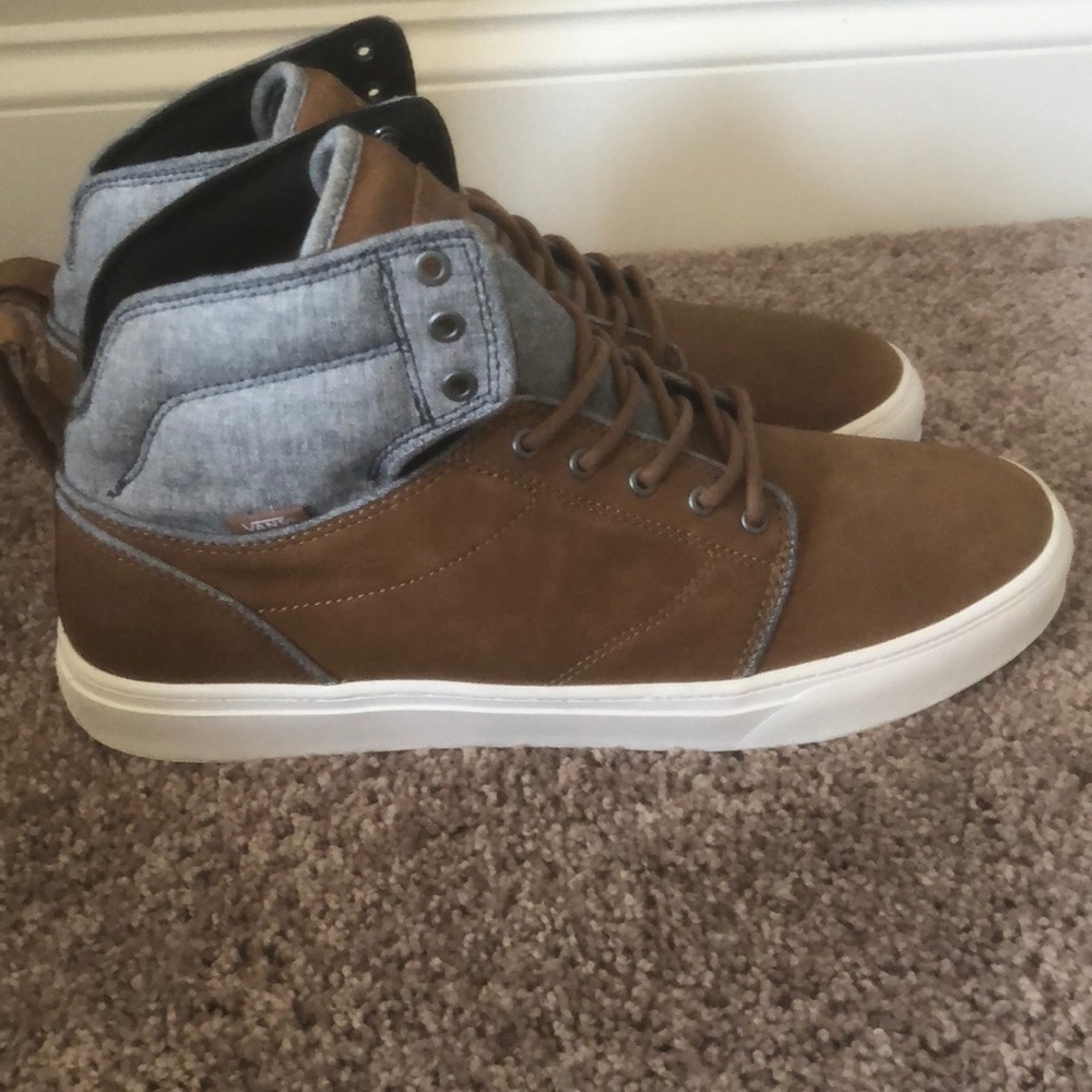 VANS Off The Wall Hightop Size 13 NEW